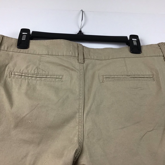 Shorts,khaki,tailored. - Picture 3 of 6